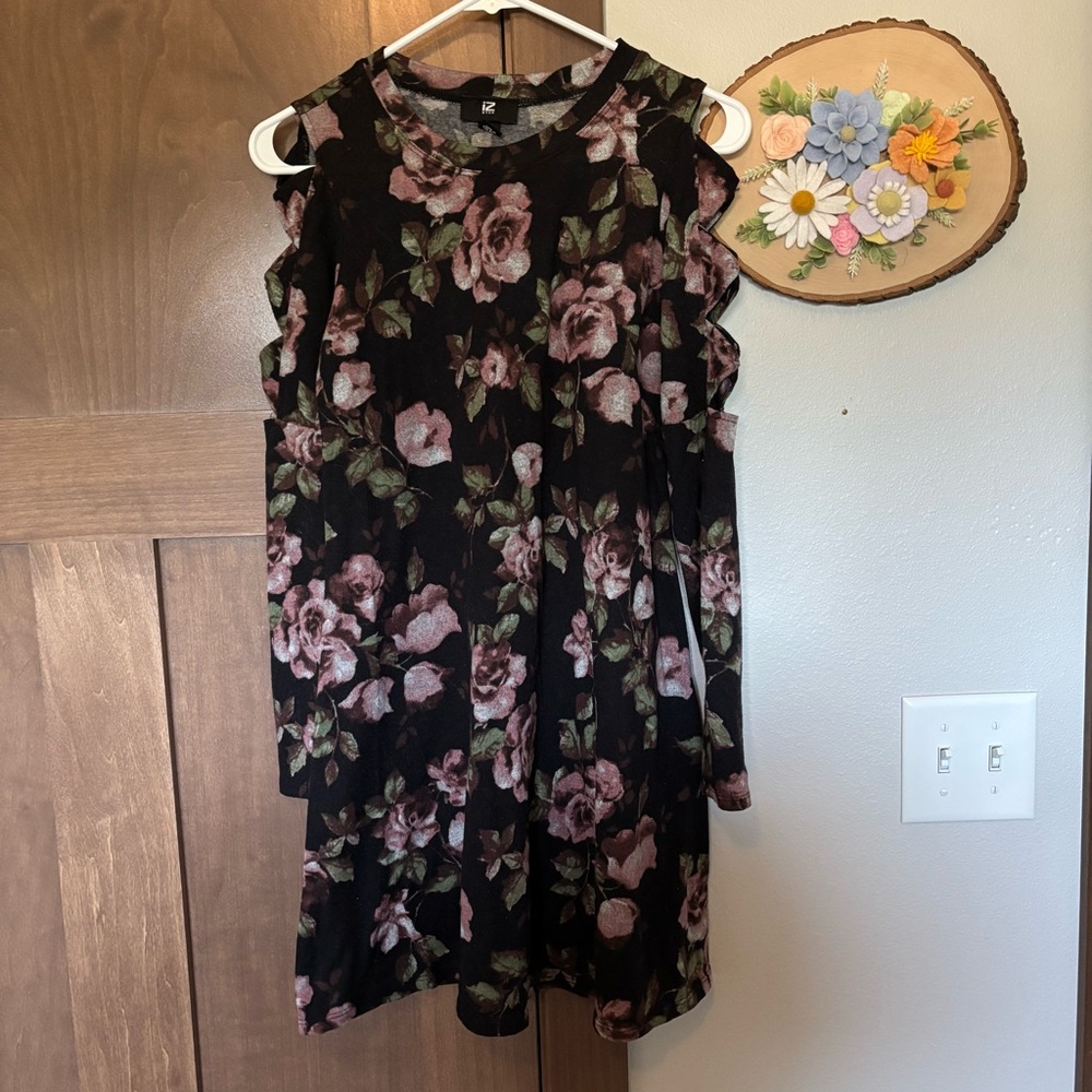 iZ Byer Long Sleeve Cold Shoulder Black Pink Floral Dress Size S - Picture 2 of 5